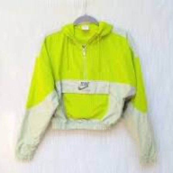 Nike oversized mesh half-zip hooded jacket in lime - Picture 5 of 5